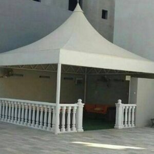 النجم اللامع للمظلات والسواتر | “المظلات الهرمية: جمالية ووظيفة مضافة في حي الشفاء بجدة”