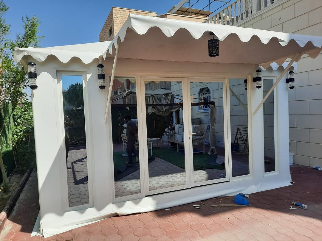 242230101_569491030917926_7618911492530326327_n النجم اللامع للمظلات والسواتر | بيوت شعر جدة حي الرحيلي | تركيب بيوت شعر ملكية فاخرة