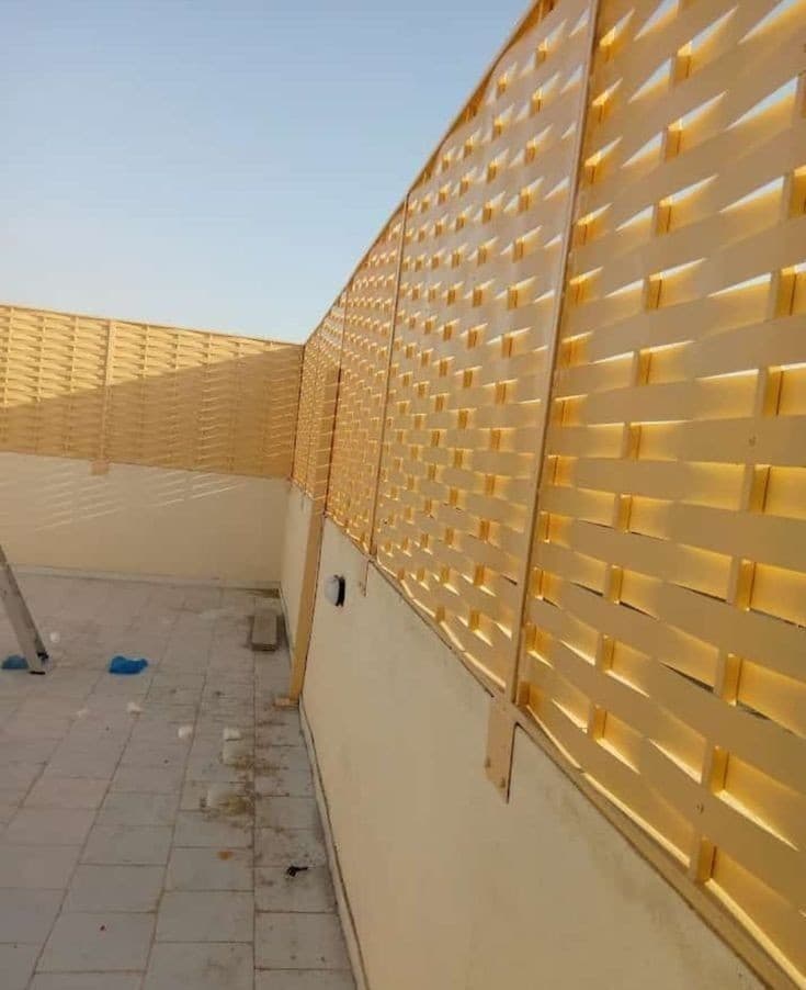النجم اللامع للمظلات والسواتر | مؤسسة النجم اللامع سواتر جده بحي البلد: أنواعها، مميزاتها، وكيف تختار الأنسب لمنزلك.