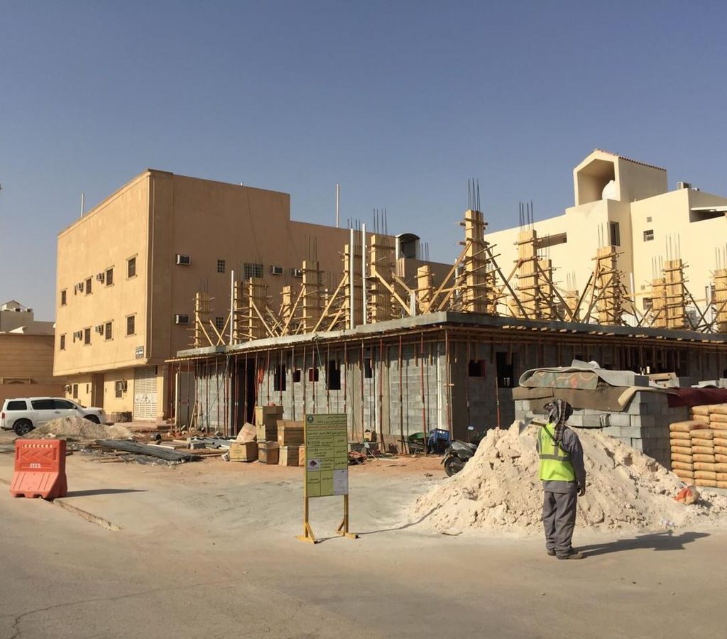 fa5a26ab656e3e4d911f7217d1a07d92 النجم اللامع للمظلات والسواتر | الترميم والصيانة في حي الكورنيش بجدة: تحديات البحر وضرورة الحفاظ على الواجهة
