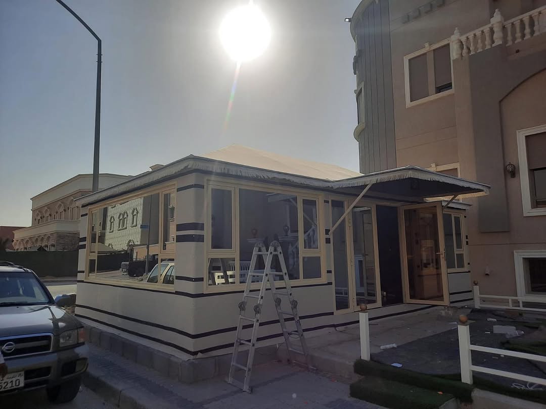 244714135_3048487048729041_8628044479963985921_n النجم اللامع للمظلات والسواتر | بيوت شعر جدة حي الرحيلي | تركيب بيوت شعر ملكية فاخرة