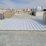 IMG-20250818-WA0413 النجم اللامع للمظلات والسواتر | تركيب أسقف ساندوتش بانل في جدة حي البغدادية | اسقف وجدران ساندوتش بانل جدة