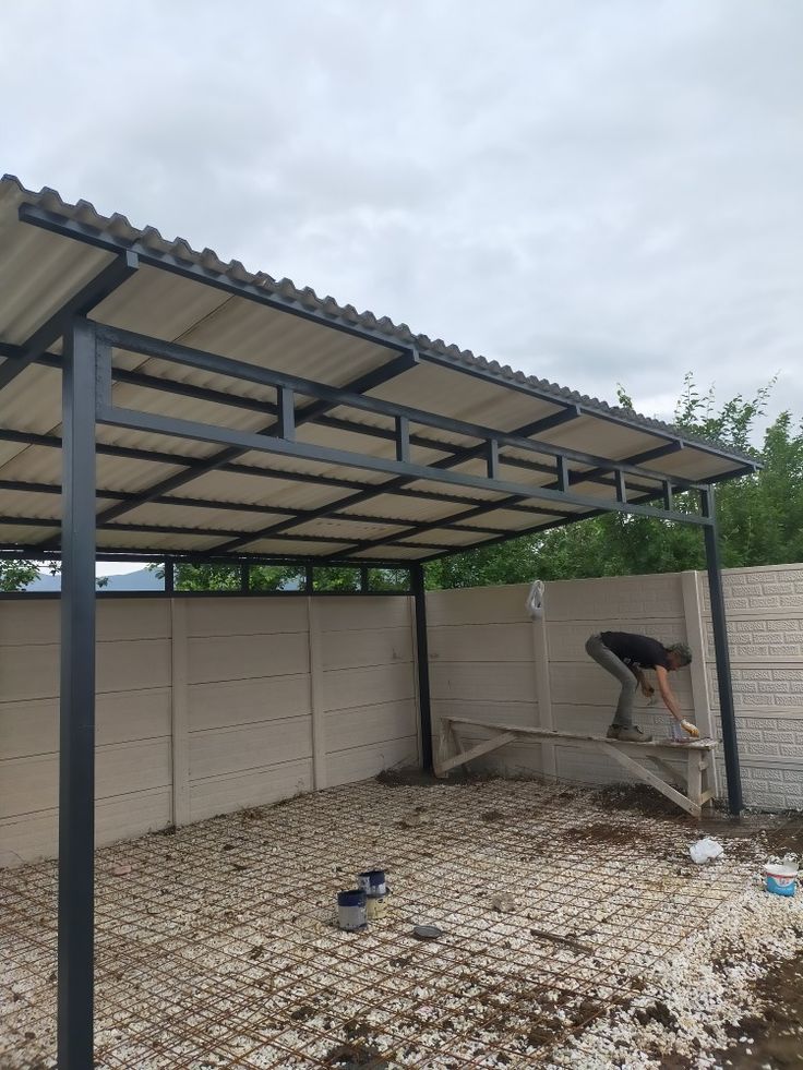 النجم اللامع للمظلات والسواتر | تركيب أسقف ساندوتش بانل في جدة حي الروضة | تركيب اسقف مقاومة للحرائق