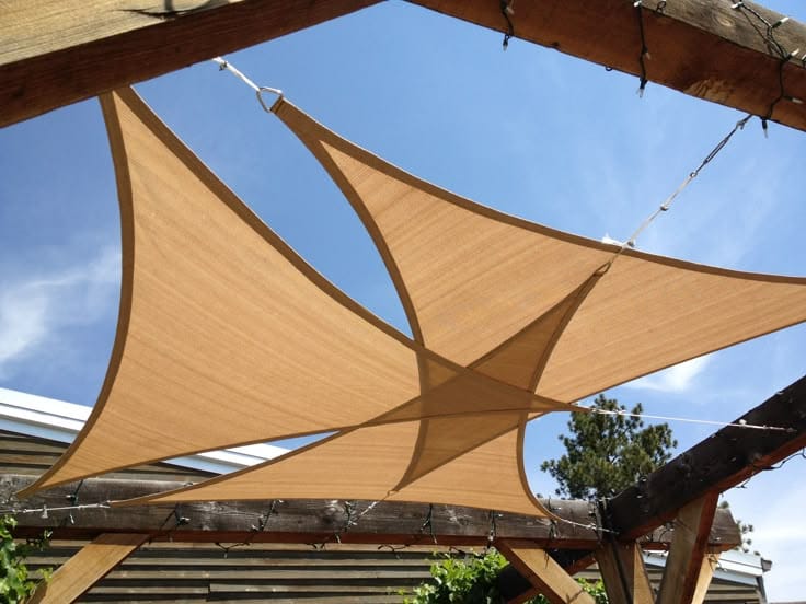 النجم اللامع للمظلات والسواتر | مظلات ملاعب جدة حي الحمراء | تركيب مظلات خارجية للملاعب بجودة عالية وأسعار تنافسية