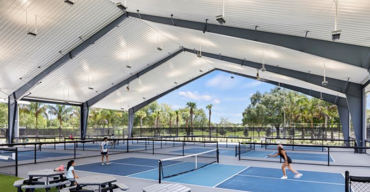 النجم اللامع للمظلات والسواتر | مظلات ملاعب جدة حي الحمراء | تركيب مظلات خارجية للملاعب بجودة عالية وأسعار تنافسية