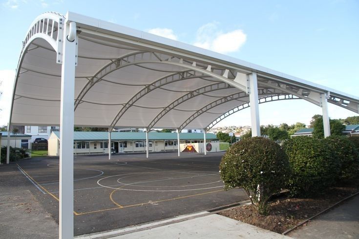 النجم اللامع للمظلات والسواتر | مظلات ملاعب جدة حي الحمراء | تركيب مظلات خارجية للملاعب بجودة عالية وأسعار تنافسية