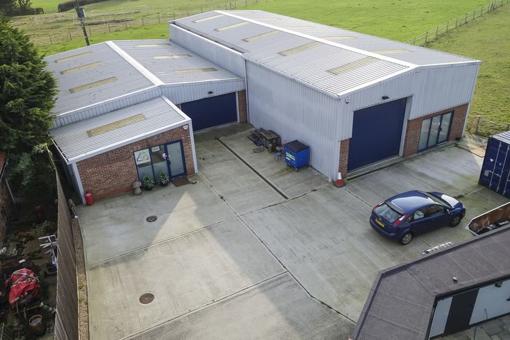 النجم اللامع للمظلات والسواتر | تركيب هناجر جدة حي الرويس | بناء هناجر ومستودعات صناعية وتجارية