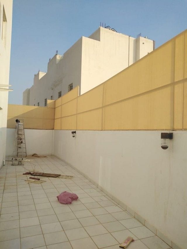 WhatsApp Image 2025-12-22 at 5.20.01 PM (2) النجم اللامع للمظلات والسواتر | سواتر قماش جدة حي البلد | تركيب سواتر قماشية | سواتر جدران