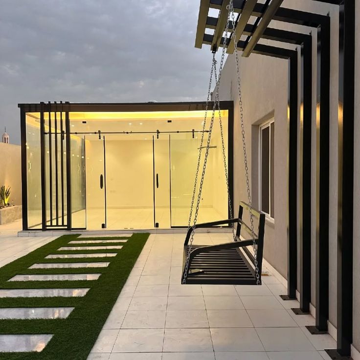 النجم اللامع للمظلات والسواتر | مجالس خارجية جدة في حي البساتين | تركيب ملاحق ساندوتش بانل واسمنت بورد