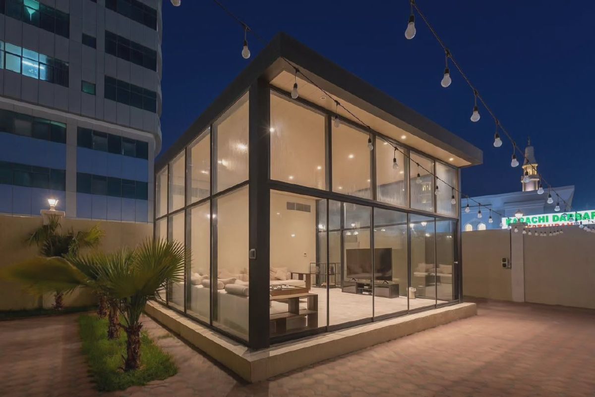 النجم اللامع للمظلات والسواتر | مجالس خارجية جدة في حي البساتين | تركيب ملاحق ساندوتش بانل واسمنت بورد