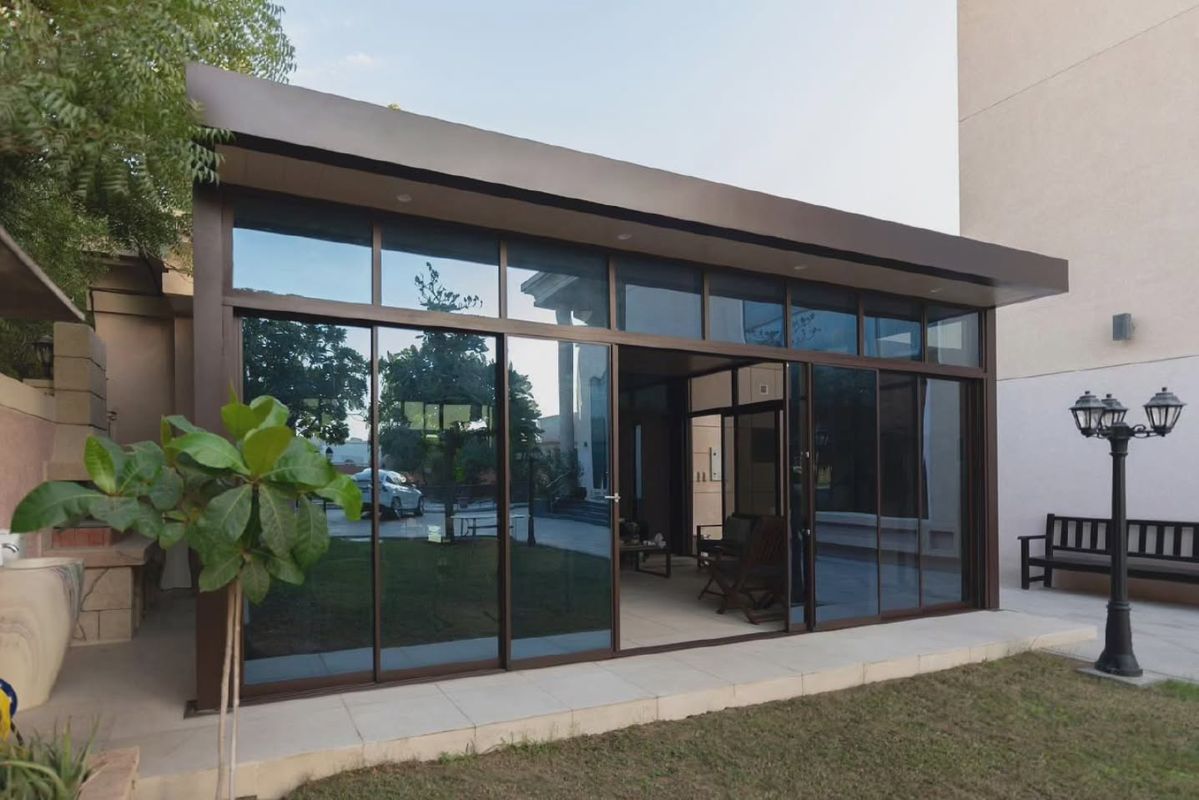 النجم اللامع للمظلات والسواتر | مجالس خارجية جدة في حي البساتين | تركيب ملاحق ساندوتش بانل واسمنت بورد