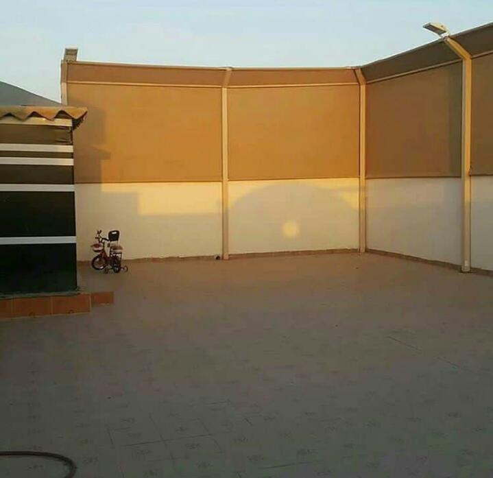 سواتر-قماش-الطائف-_67451621_-__ (1) النجم اللامع للمظلات والسواتر | سواتر قماش جدة حي البلد | تركيب سواتر قماشية | سواتر جدران