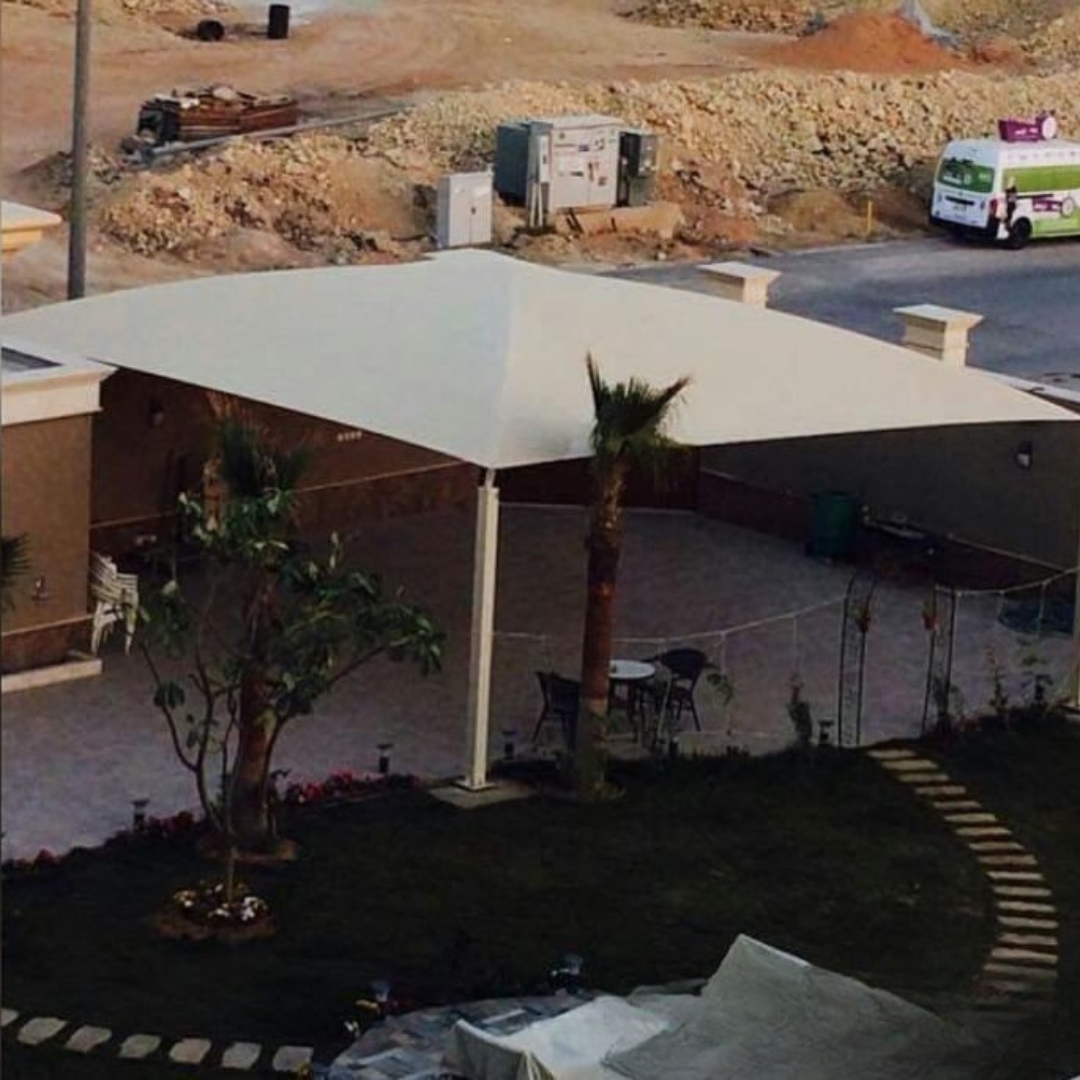 النجم اللامع للمظلات والسواتر | تركيب مظلات هرمية في جدة حي المروة | مظلات قبب جدة