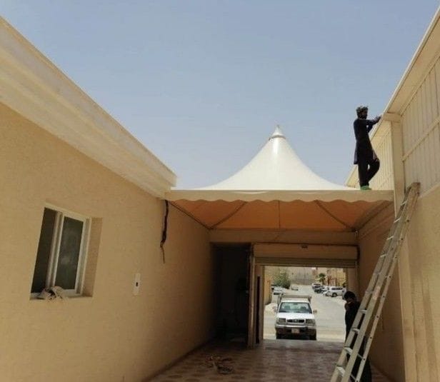 النجم اللامع للمظلات والسواتر | تركيب مظلات هرمية في جدة حي المروة | مظلات قبب جدة