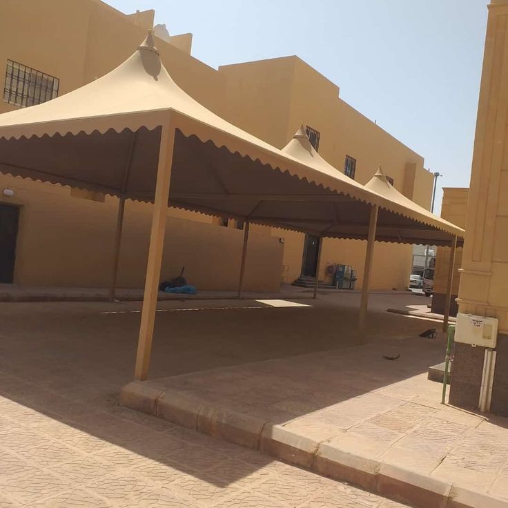 النجم اللامع للمظلات والسواتر | تركيب مظلات هرمية في جدة حي المروة | مظلات قبب جدة